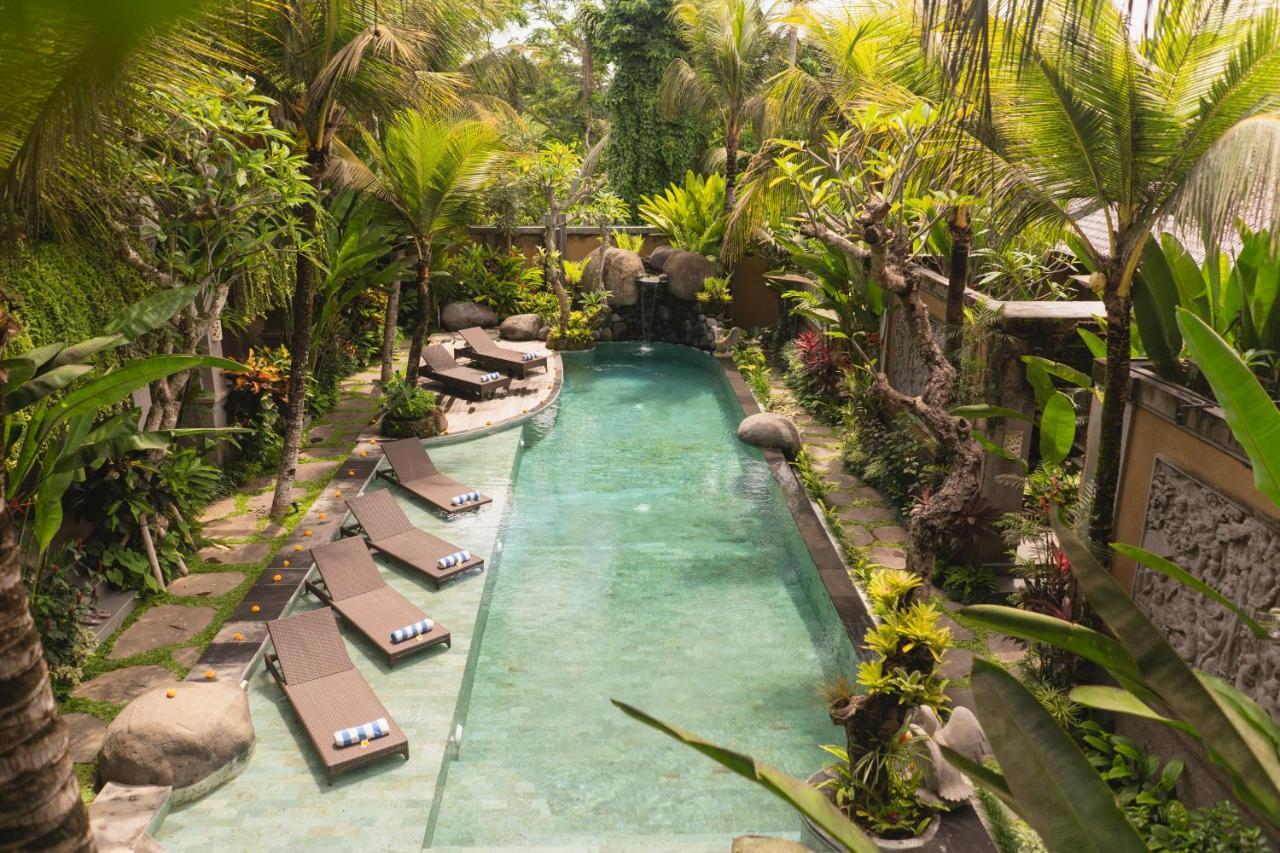 Weda Cita Resort And Spa By Mahaputra Ubud  Luaran gambar The swimming pool at the resort
