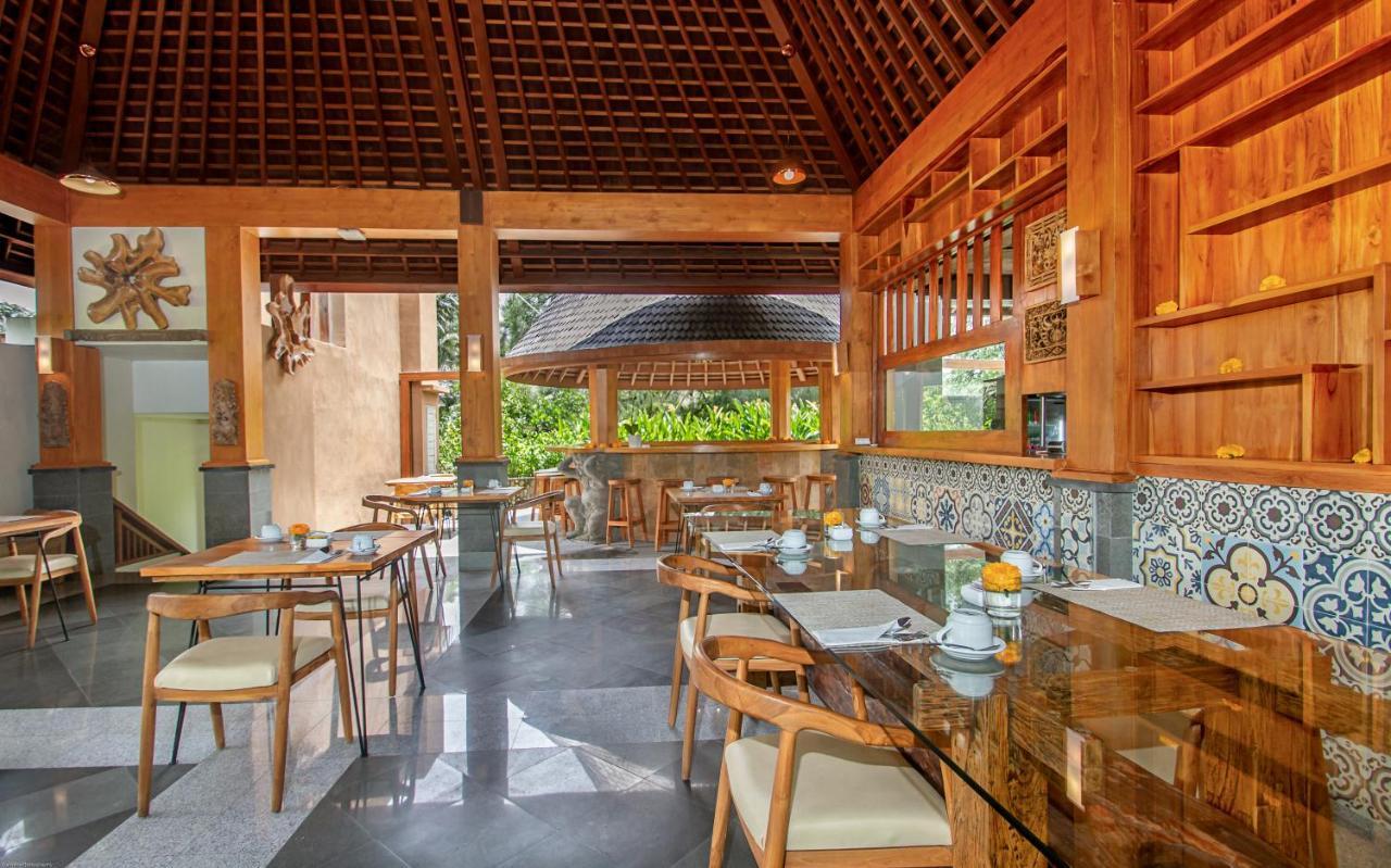 Weda Cita Resort And Spa By Mahaputra Ubud  Luaran gambar The restaurant at the hotel